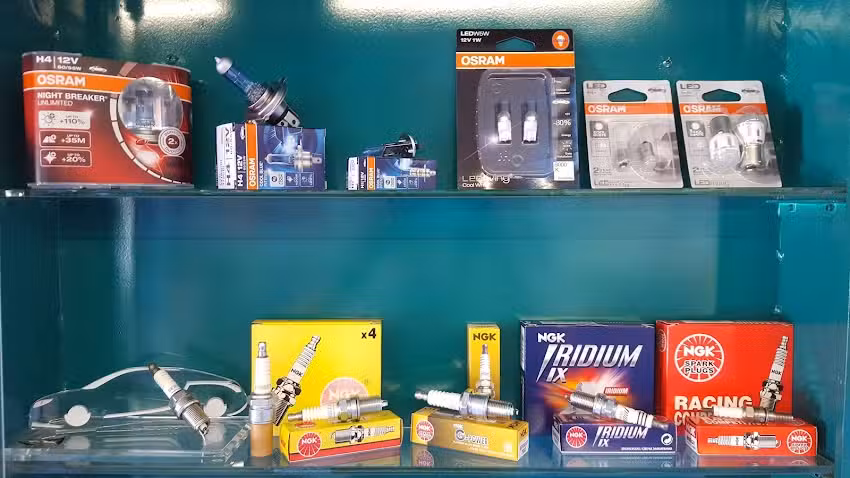 44 y 21 Repuestos del Automotor