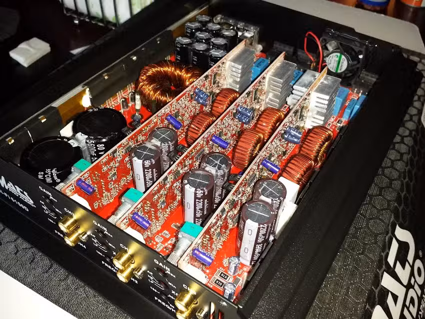 AUDIO25