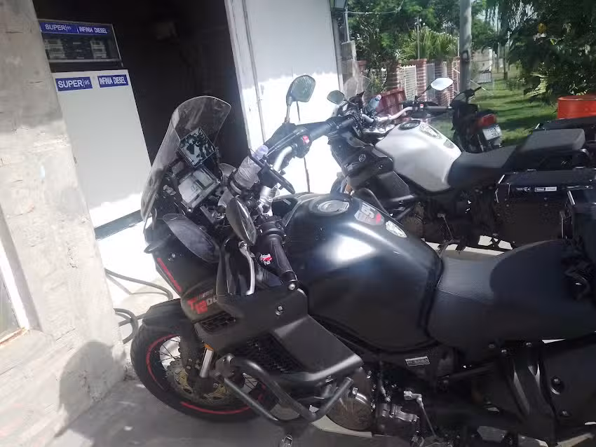 Autoluz &ndash; Pablo Parodi