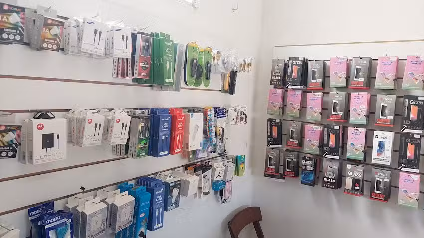 Celulares y Accesorios Adonai