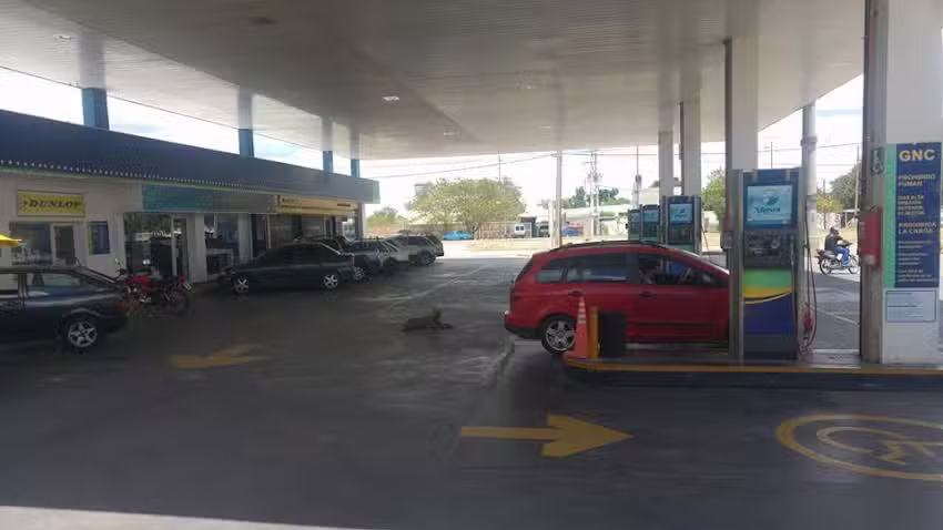 ESTACION DE SERVICIO AGIRA