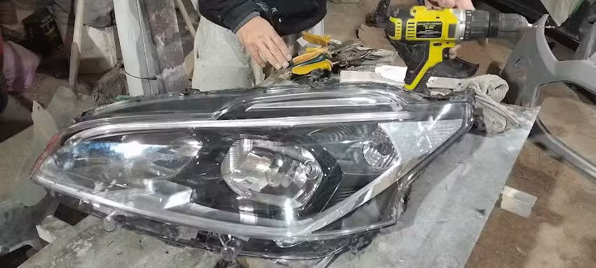 FDR (Taller de chapa y pintura, bollos y microbollos)