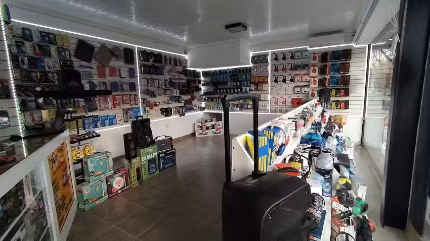 Free Shop Stores Ca&ntilde;ada de Gomez