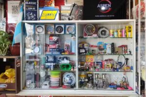 Hugo Repuestos Lan&uacute;s