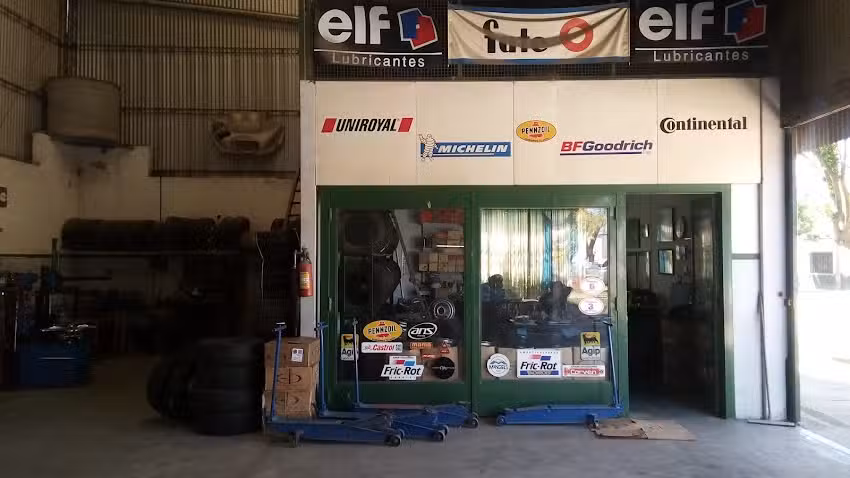 La Casona Neum&aacute;ticos