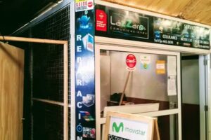 L&aacute;zzaro&rsquo;s