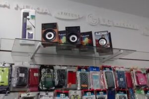 Mobile Center Telefon&iacute;a & Accesorios Rapipago Correo Argentino