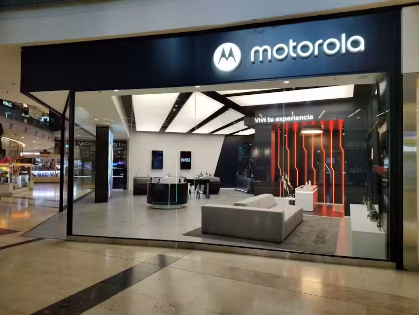 MOTOROLA FLAGSHIP Store DOT Baires Shopping