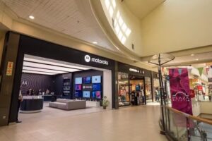 MOTOROLA FLAGSHIP Store PLAZA OESTE Shopping