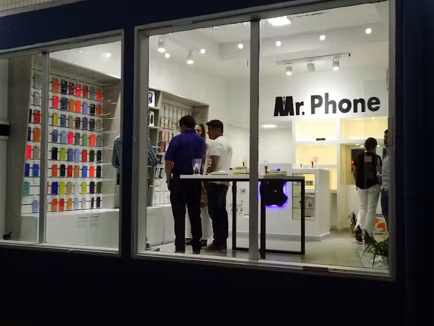MR. PHONE