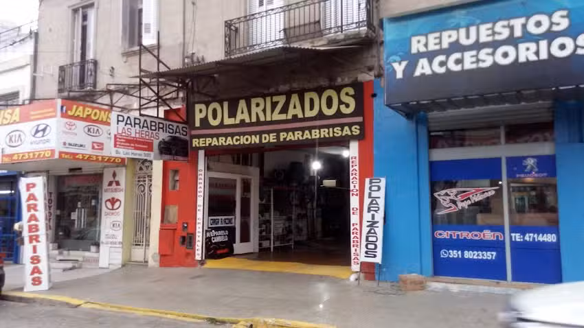 Parabrisas &ldquo;Las Heras&rdquo;