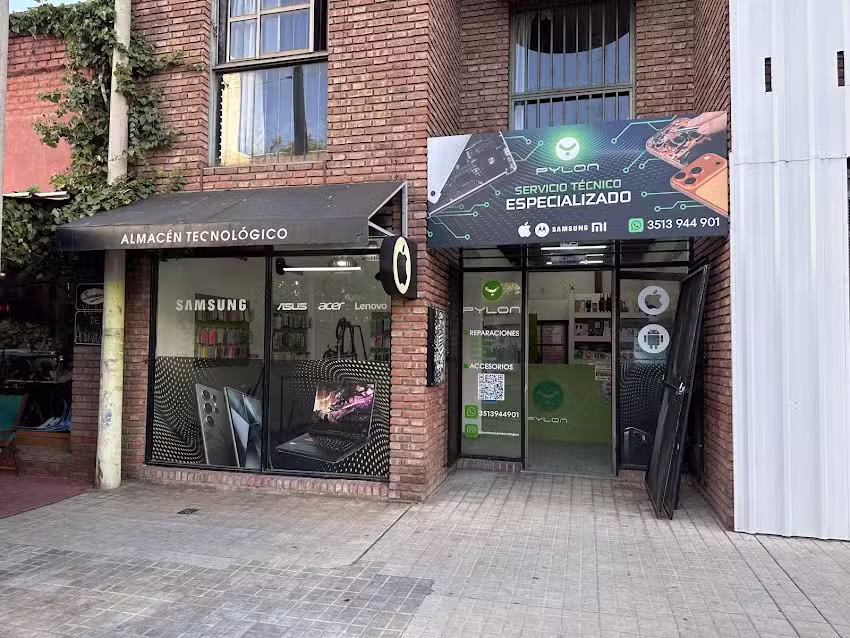 Pylon Almacen Tecnologico