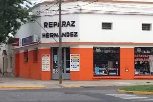 Reparaz y Hern&aacute;ndez