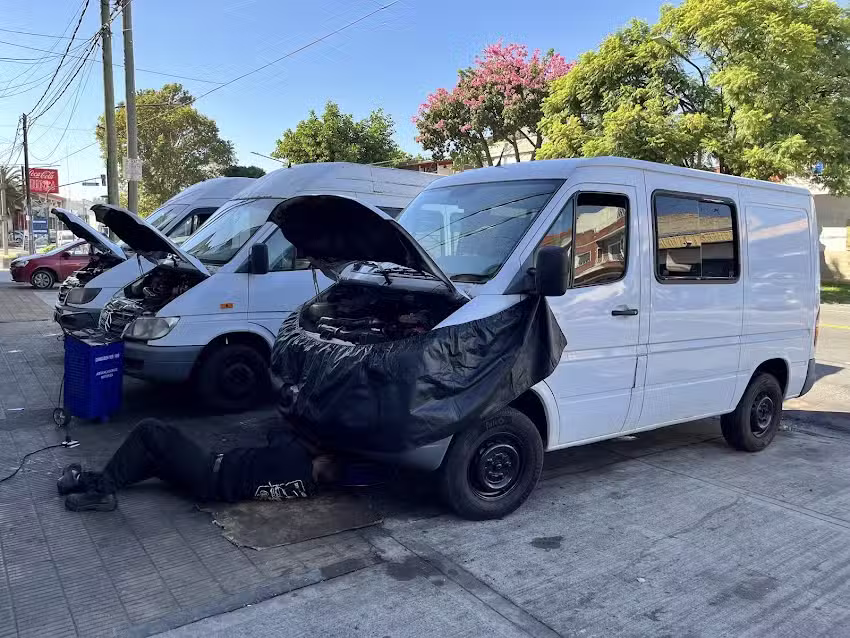 SERVICE Y REPAIR VAN SRL