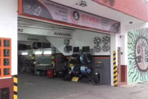 Seven Neum&aacute;ticos y Mec&aacute;nica R&aacute;pida