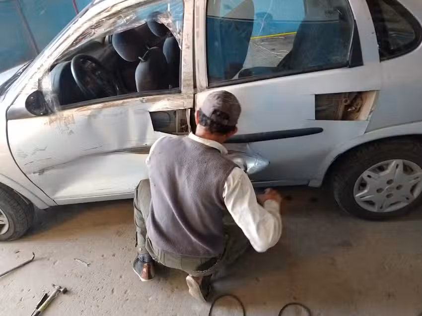 Taller de Chapa y Pintura en la Plata Hnos.Correa