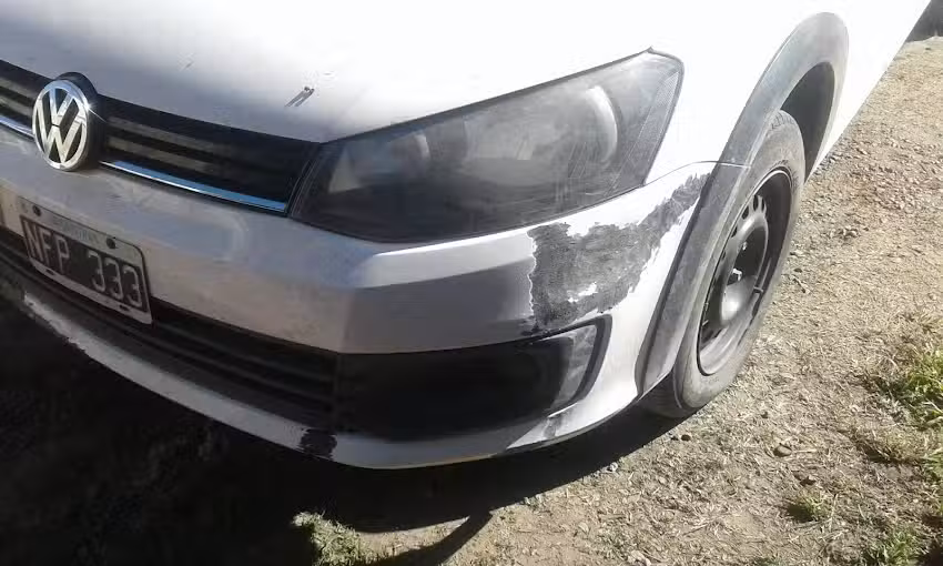 Taller de pl&aacute;sticos, &ldquo;El Morocho&rdquo; Reparacion de paragolpes.