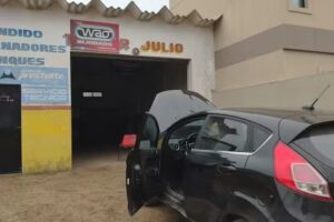 Taller Julio BATERIAS Y CAMBIO DE LAMPARAS