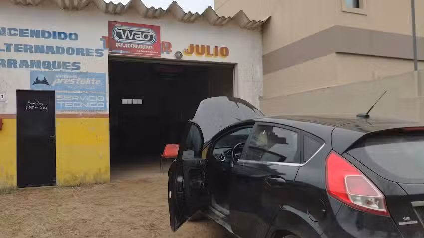 Taller Julio BATERIAS Y CAMBIO DE LAMPARAS