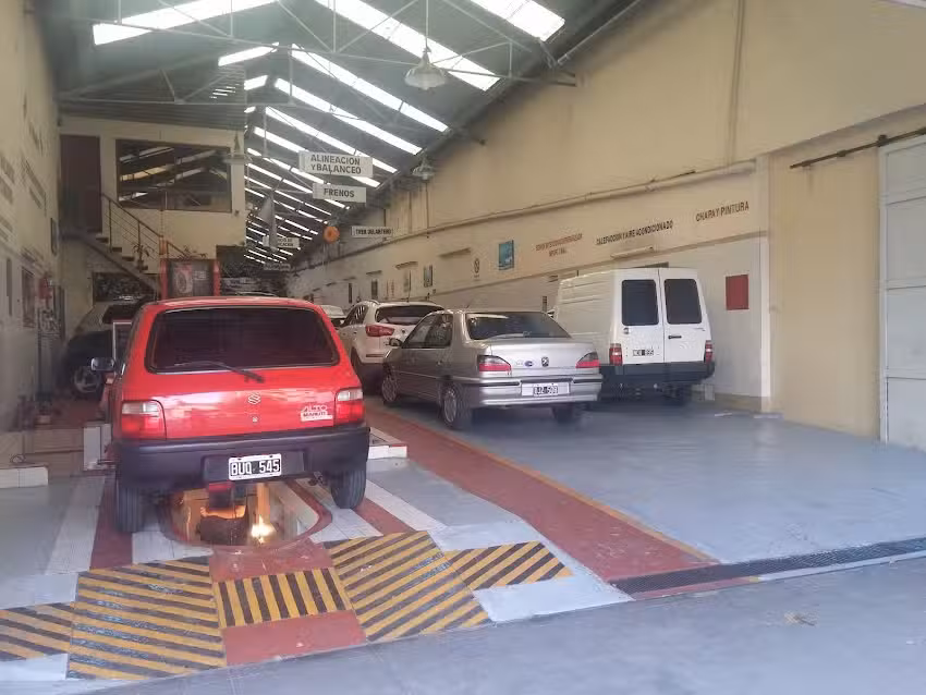 Talleres El Triunfo-Servicio Integral del automovil. Service Suzuki.