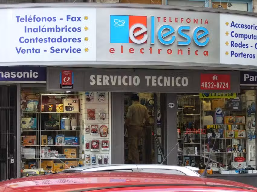 Telefon&iacute;a Elese