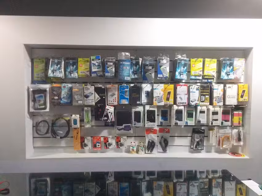 Tienda de Celulares &ldquo;611 Comunicaciones&rdquo;