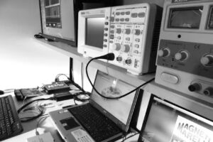 UG Electr&oacute;nica Automotriz